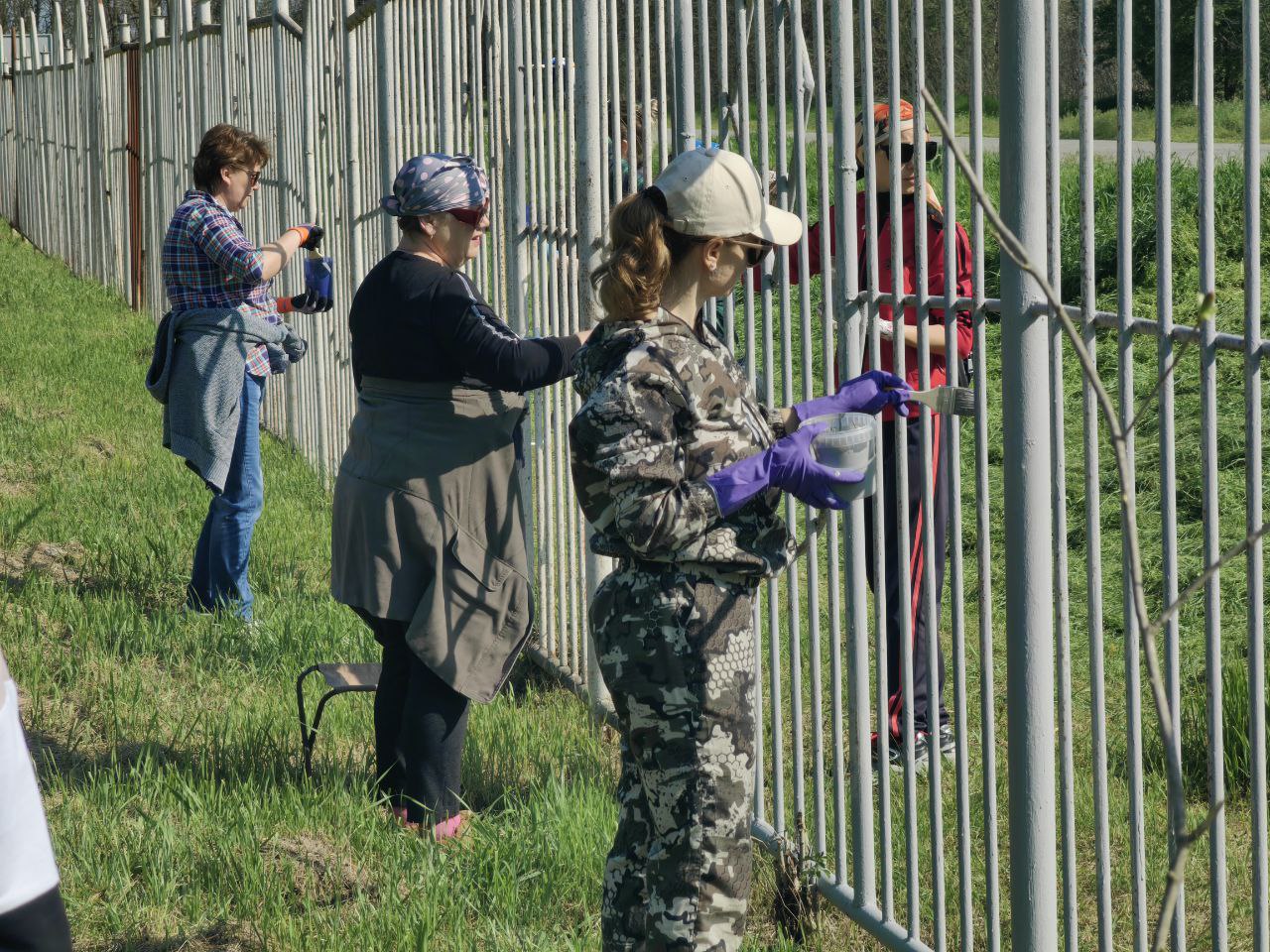В селе Ростовановском прошел Всероссийский субботник.