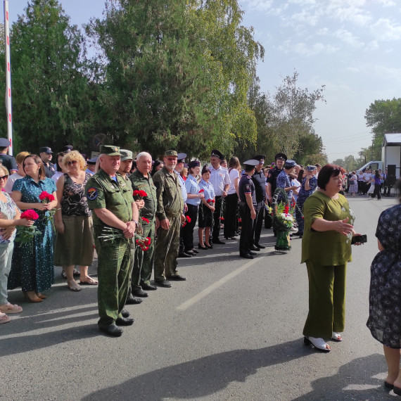 В день солидарности борьбы с терроризмом, в станице Курская состоялось Всероссийская акция « Беслан, помним ». В день солидарности борьбы с терроризмом, в станице Курская состоялось Всероссийская акция « Беслан, помним ».