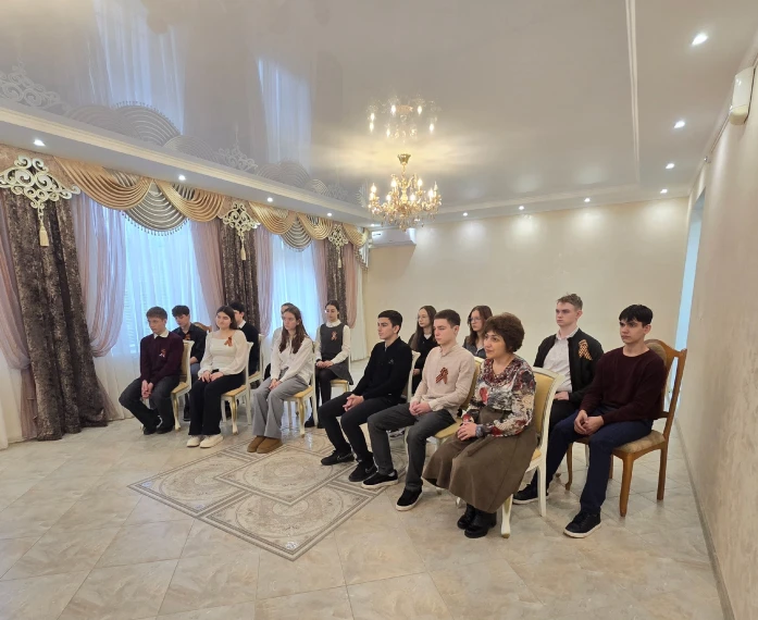 В отделе ЗАГС по Курскому району прошел День открытых дверей для учащихся 10 А класса МКОУ СОШ № 2 ст. Курской.. В отделе ЗАГС по Курскому району прошел День открытых дверей для учащихся 10 А класса МКОУ СОШ № 2 ст. Курской..