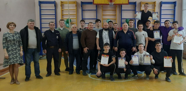 В Курском округе в рамках акции «Мы - будущие защитники Отечества!» прошла военно-патриотическая игра «Суворовские соколы!». В Курском округе в рамках акции «Мы - будущие защитники Отечества!» прошла военно-патриотическая игра «Суворовские соколы!».